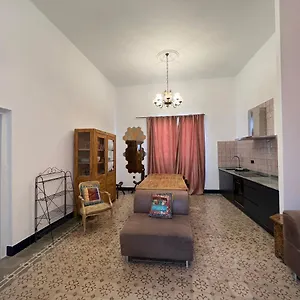 https://la-casa-cuadrada.es-andalucia.com